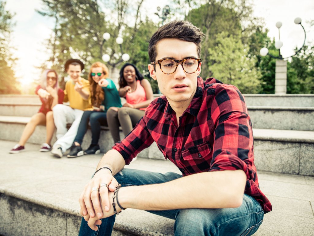 Jak radzić sobie ze złośliwymi rówieśnikami?