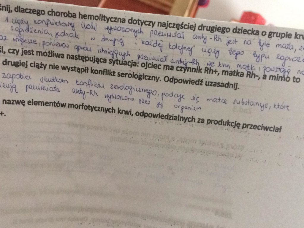 Czy ktoś mógłby sprawdzić czy to jest dobrze, poprawić jeśli nie i odpowiedzieć na podpunkt c?
 a) - załącznik 1