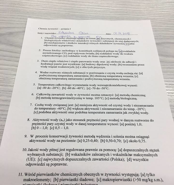 Czy ktoś pomoże i wskaże mi poprawną odpowiedź ? Przekopałam internt ale nie znalazłam nic - załącznik 1