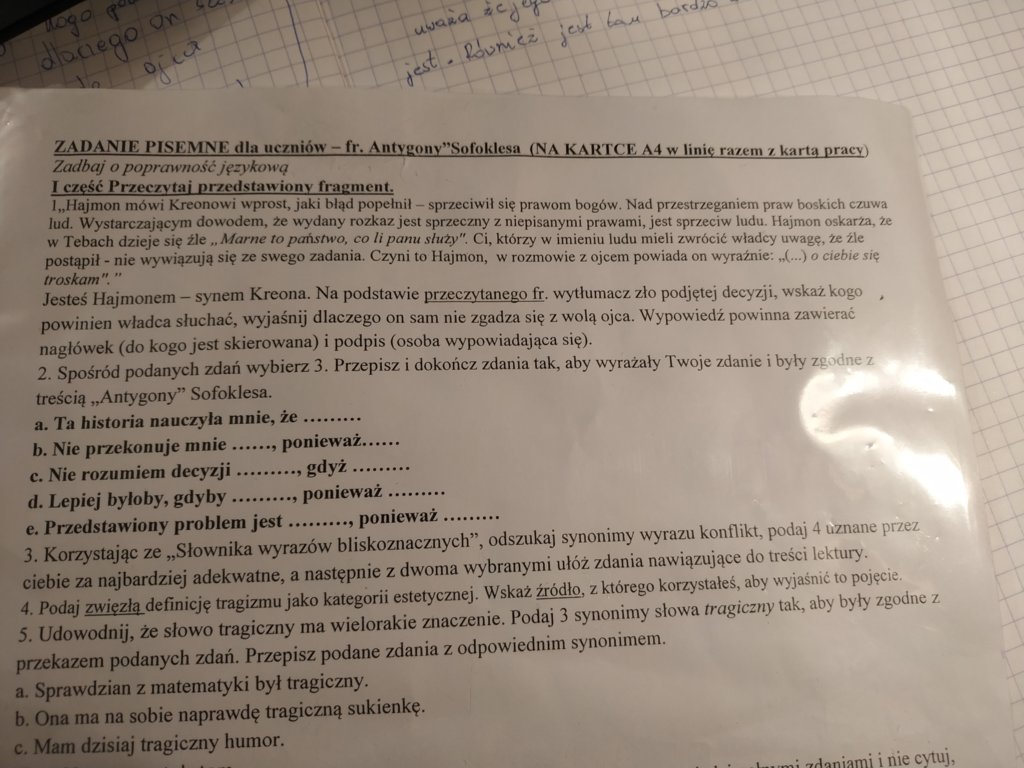 błagam pomóżcie  zadanie 2  a jeśli umiecie jeszcze 1 to prosze - załącznik 1