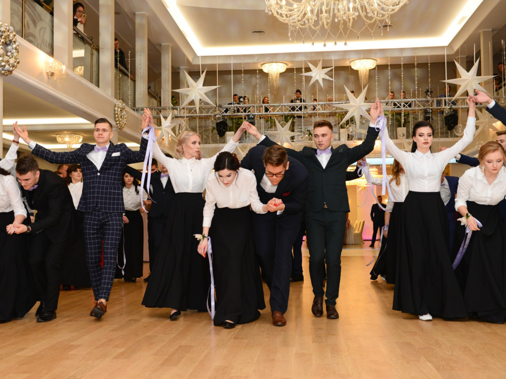 Czy musisz płacić za studniówkę?