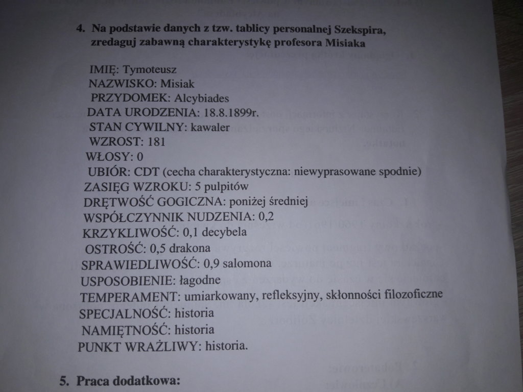 Na podstawie danych z tzw. tablicy personalnej Szekspira, zredaguj zabawną charakterystykę profesora - załącznik 1