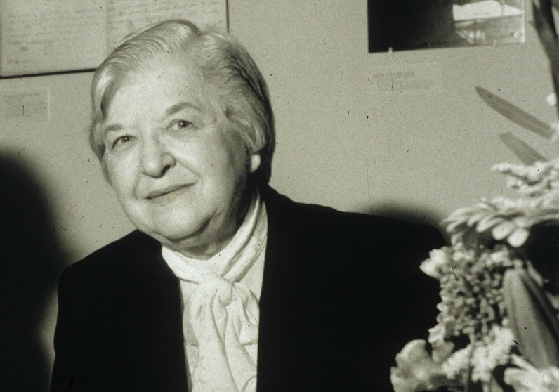 Stephanie_Kwolek_at_Spinning_Elements_by_Harry_Kalish.TIF