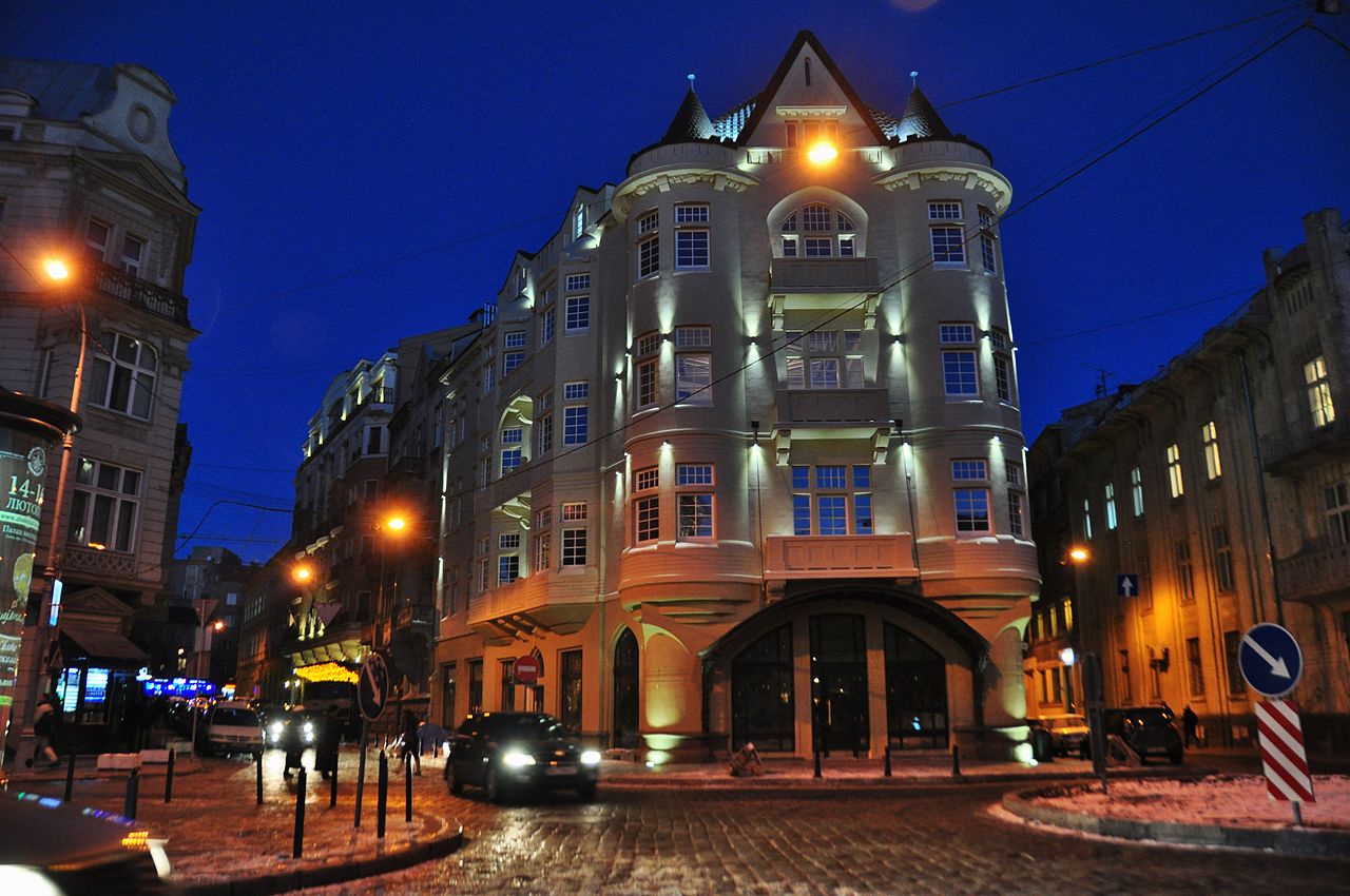 Lviv_Prospekt_Shevchenka_27