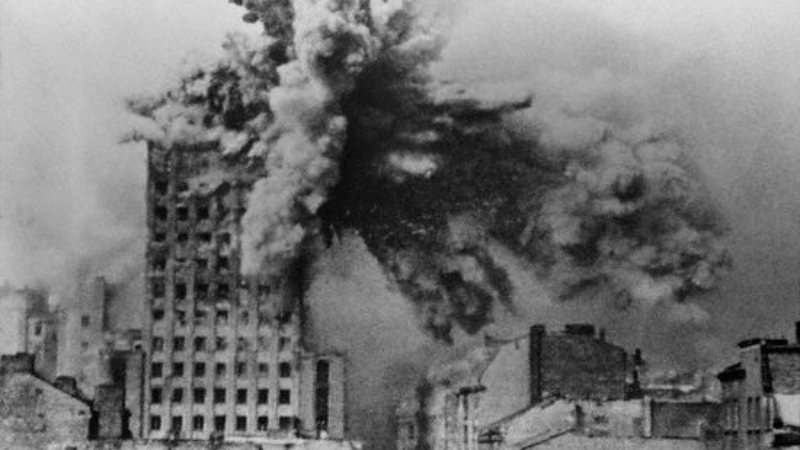 Zdarzyło się w sierpniu. Jakie ważne wydarzenia miały kiedyś miejsce w tym miesiącu?