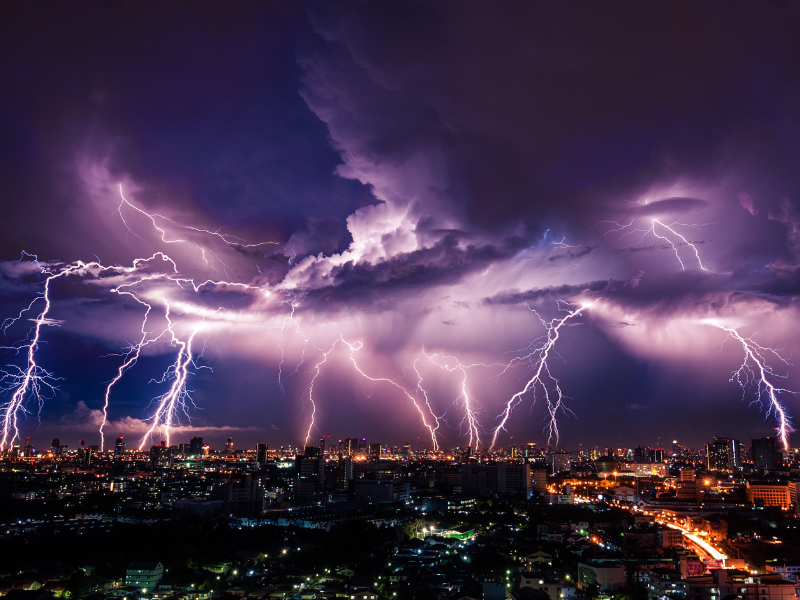 W tym miejscu burza trwa przez 300 dni w roku. Poznaj burzowe rekordy świata