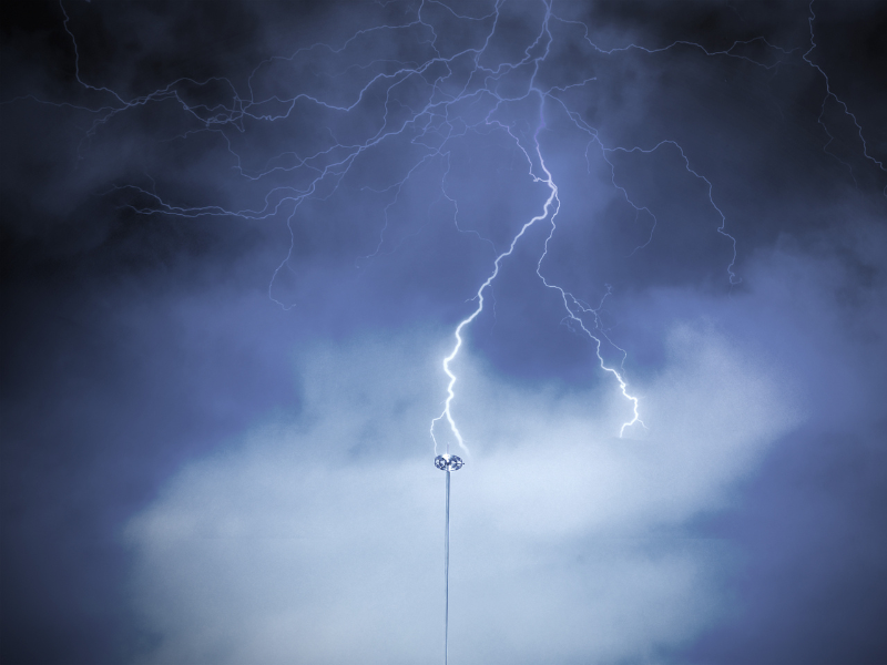 Laser działa lepiej niż piorunochron. Jak to możliwe?