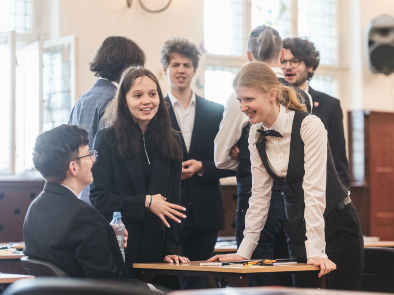 Czy trzeba zdać rozszerzenie na maturze 2023? Sprawdzamy aktualne przepisy