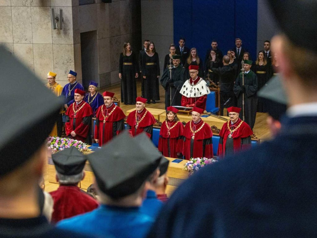 Kalendarz roku akademickiego 2023/2024. Co to są dni rektorskie i dziekańskie?