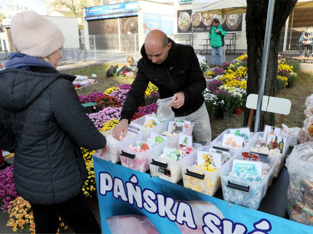 Zwyczaje regionalne na Wszystkich Świętych. Czym jest „pańska skórka”?