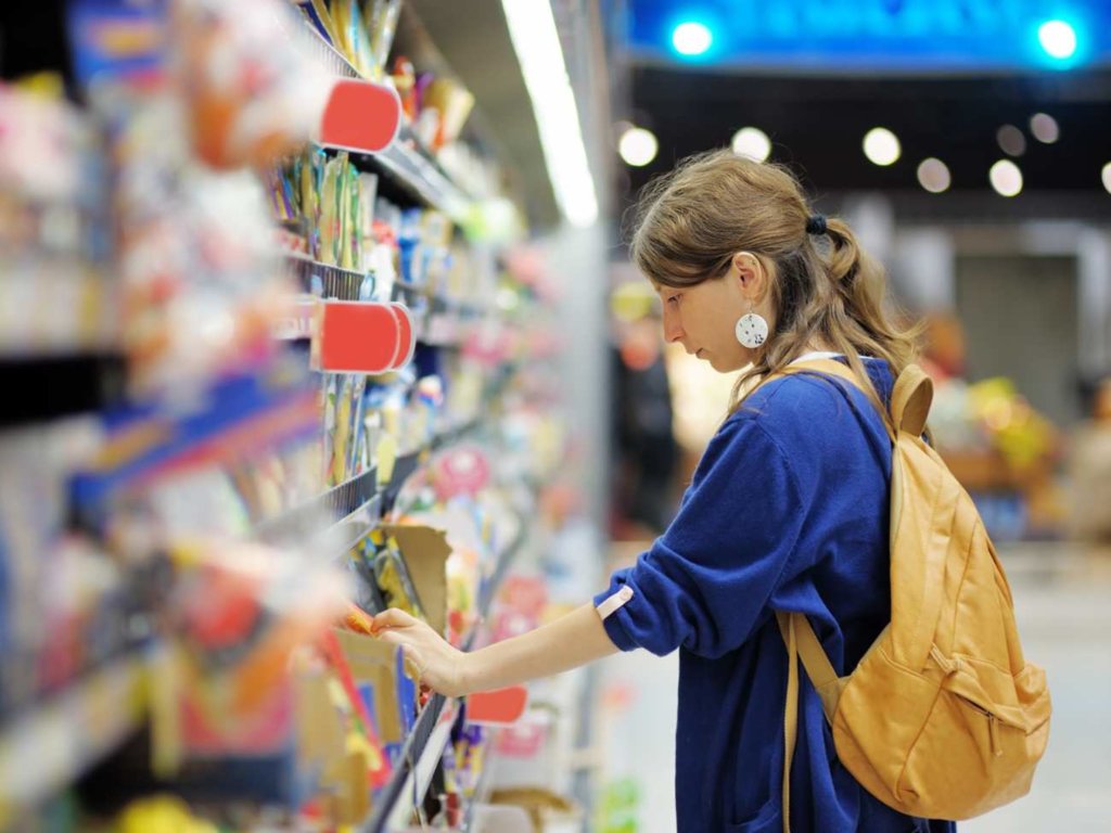 Efekt zakotwiczenia działa na podświadomość. Nie daj się zmanipulować