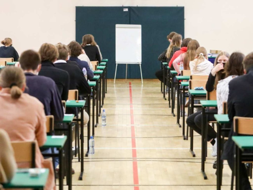 Szkoła w Chmurze z Katowic bez egzaminów na Śląsku. Rodzice wystosowali petycję