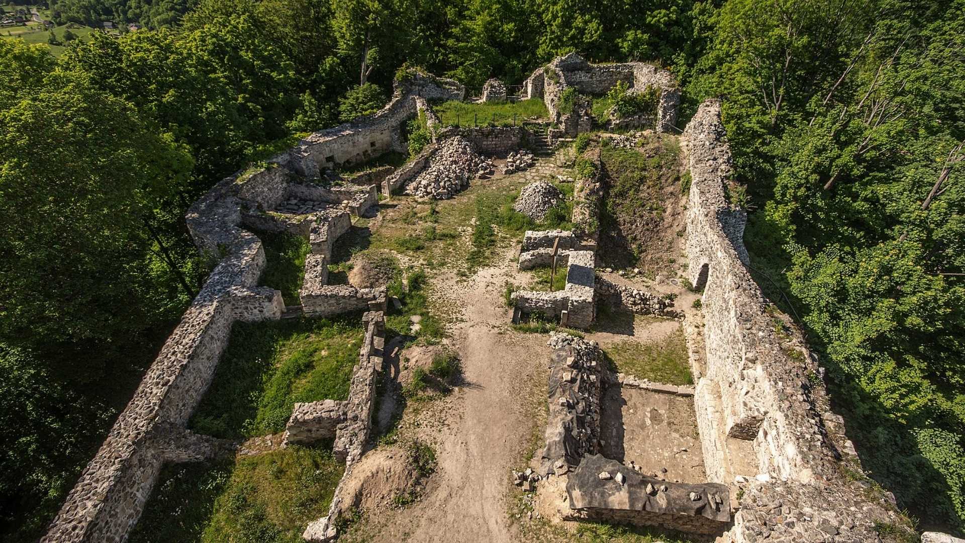 wleń ruiny zamek widok z wieży