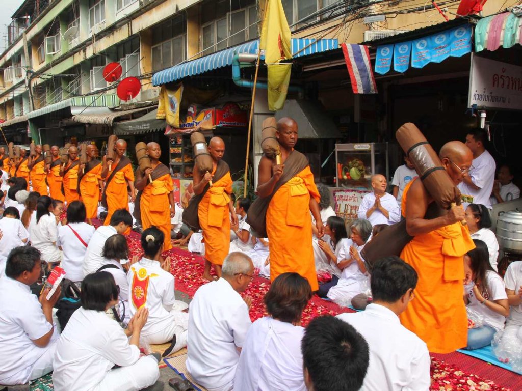 Największe religie świata. Jak świętują ich wyznawcy?