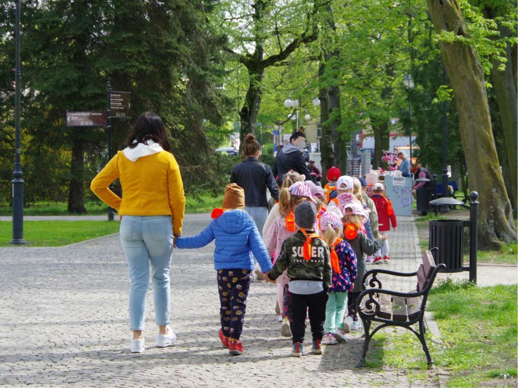 Dodatkowe 250 zł dla pomocy nauczyciela. Kto może skorzystać?