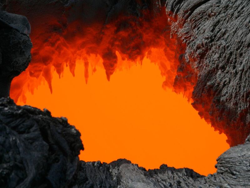 Jaskinia lawowa Hawaje