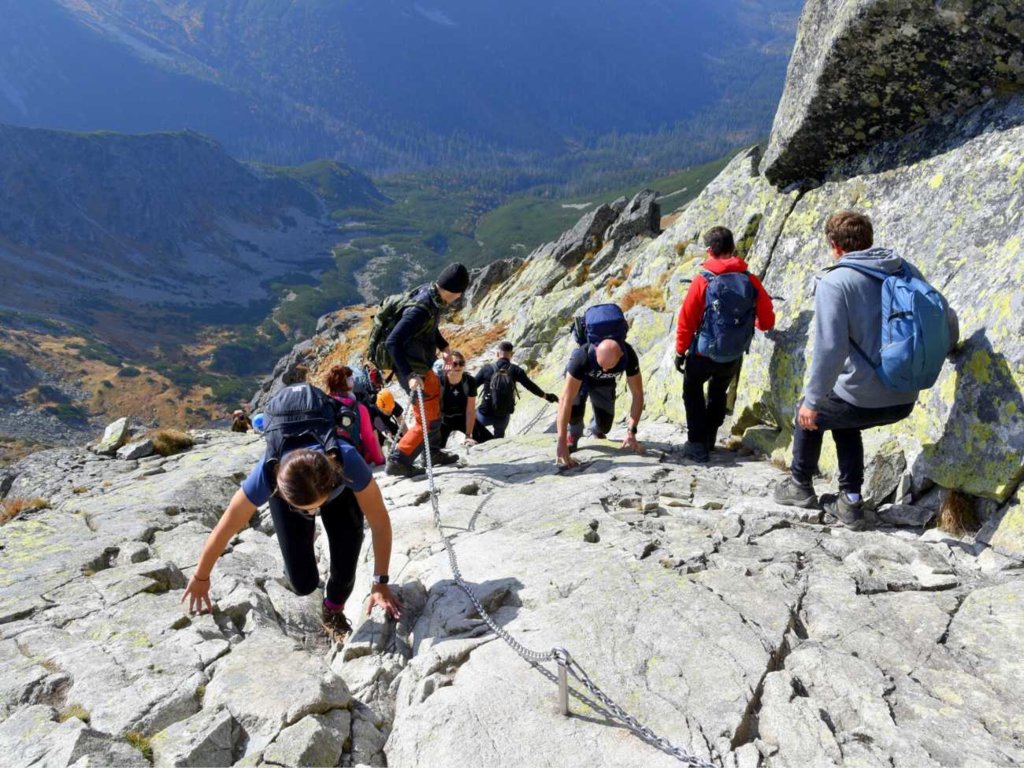 Weekend w górach? Sprawdź, na co uważać i kiedy zrezygnować z wędrówki