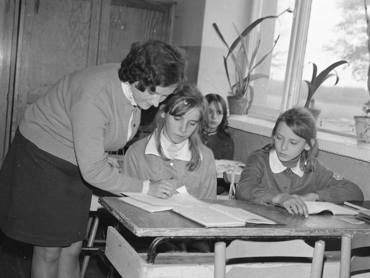 Czego uczono w PRL? Niektórych przedmiotów już nie ma lub nie są obowiązkowe