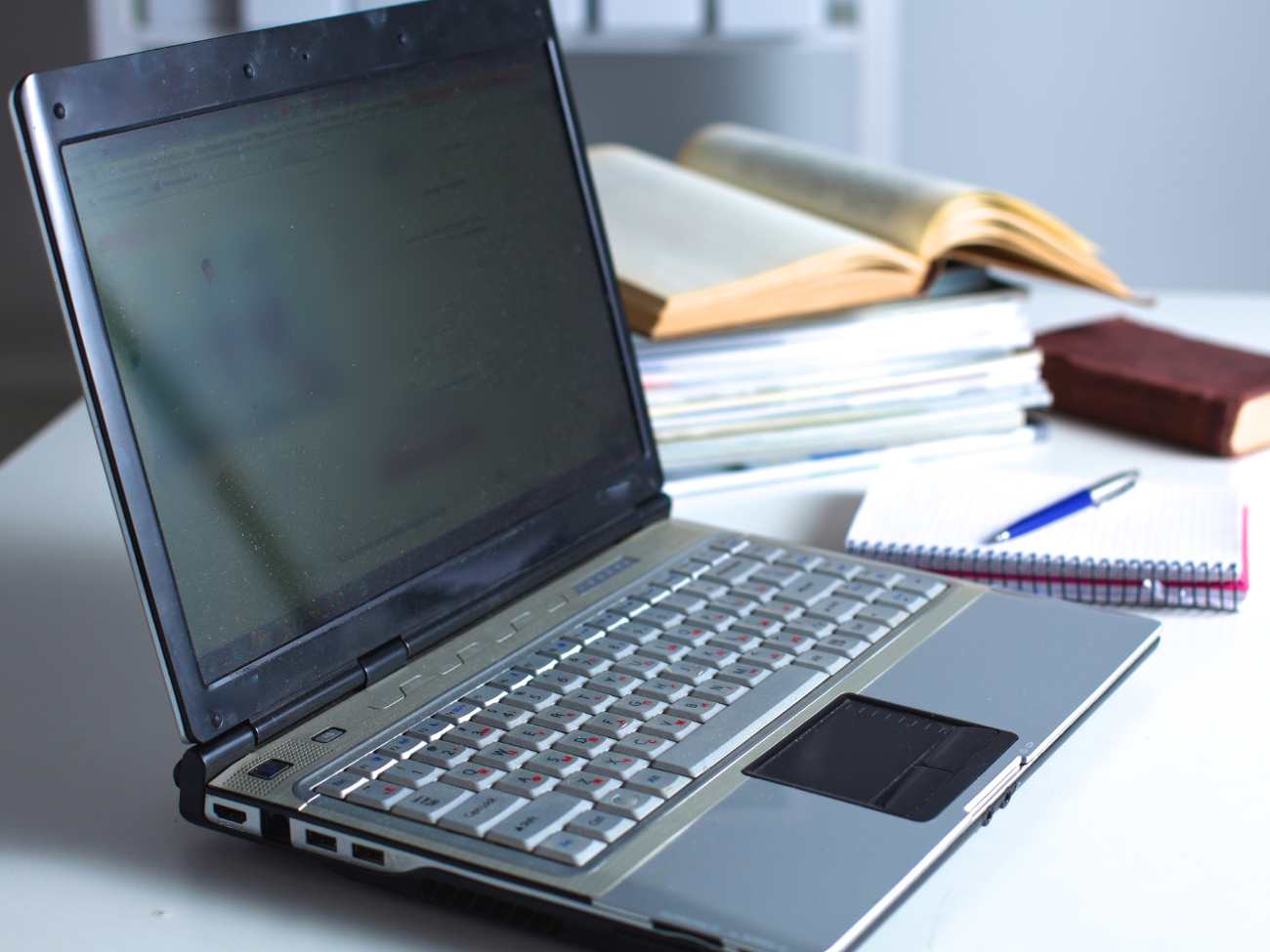 bezpłatne laptopy i tablety
