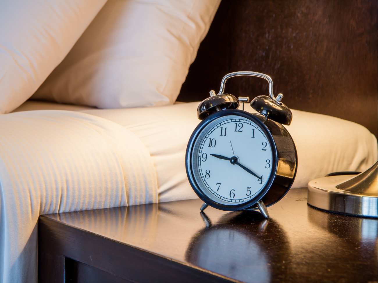 Koniec zmiany czasu. Kiedy przestawiamy zegarki po raz ostatni?