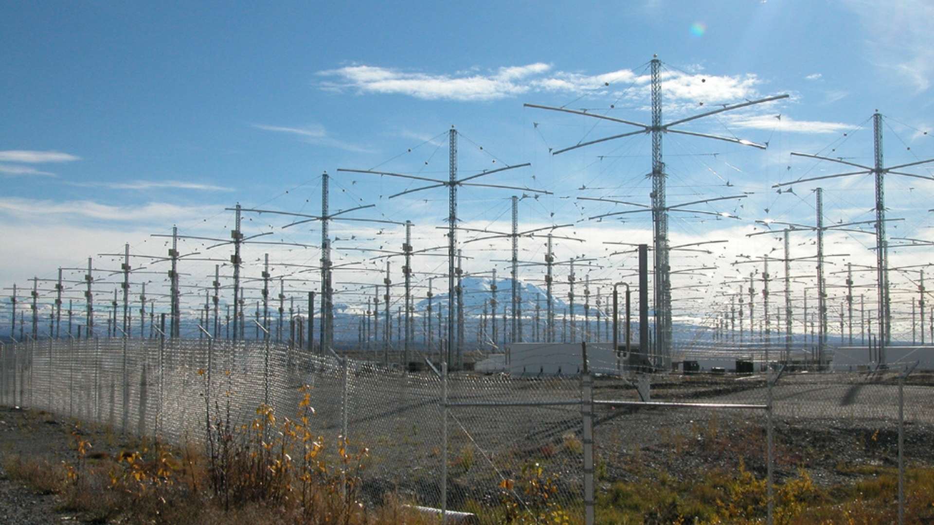 instalacja haarp zdjecie anten