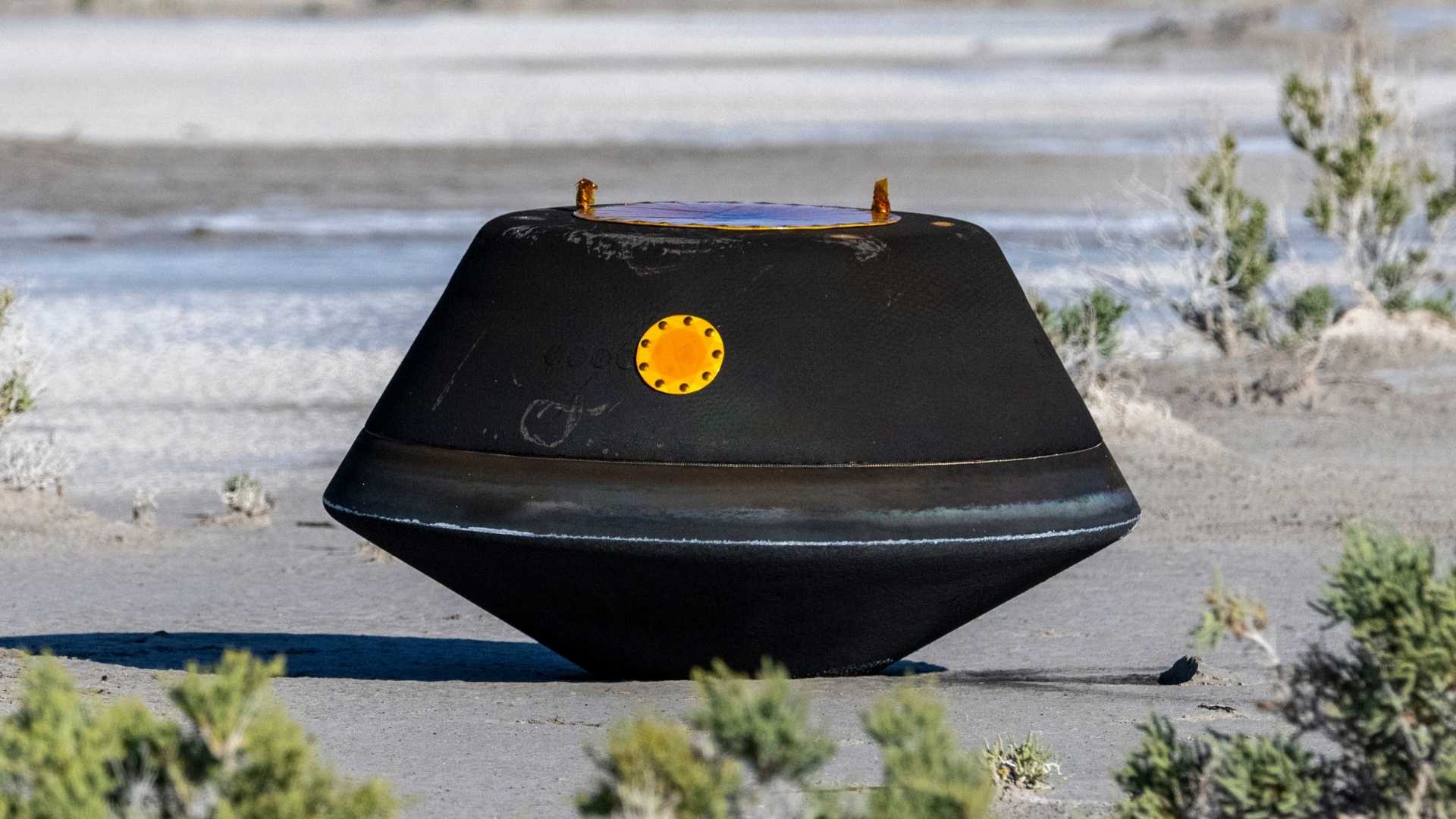kapsula z probkami asteoridy bennu osiris-rex
