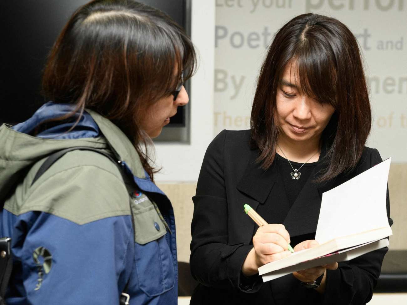 Han Kang i jej związki z Polską. Kim jest laureatka Literackiej Nagrody Nobla?