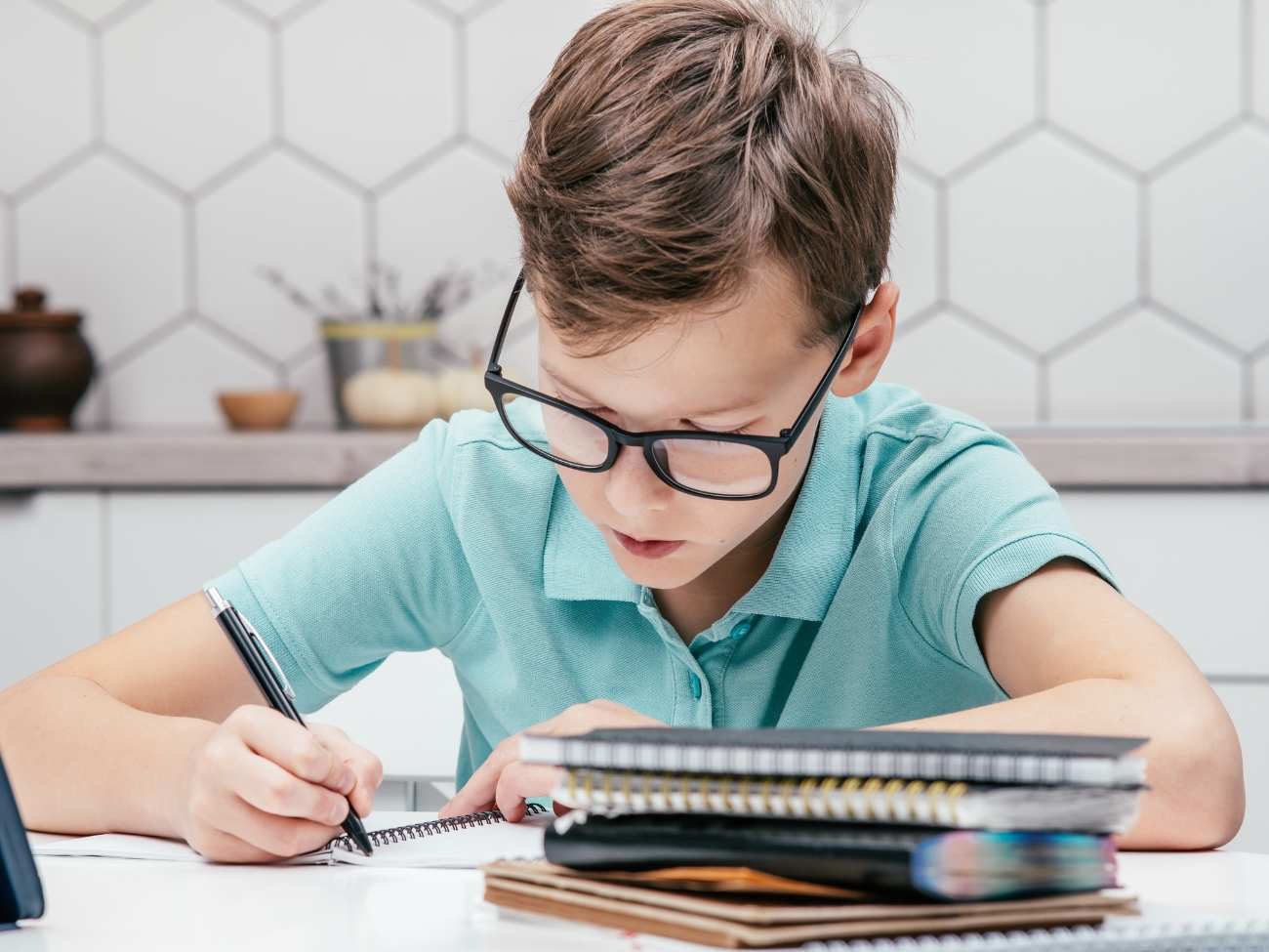 Powrót obowiązkowych prac domowych? Są głosy poparcia