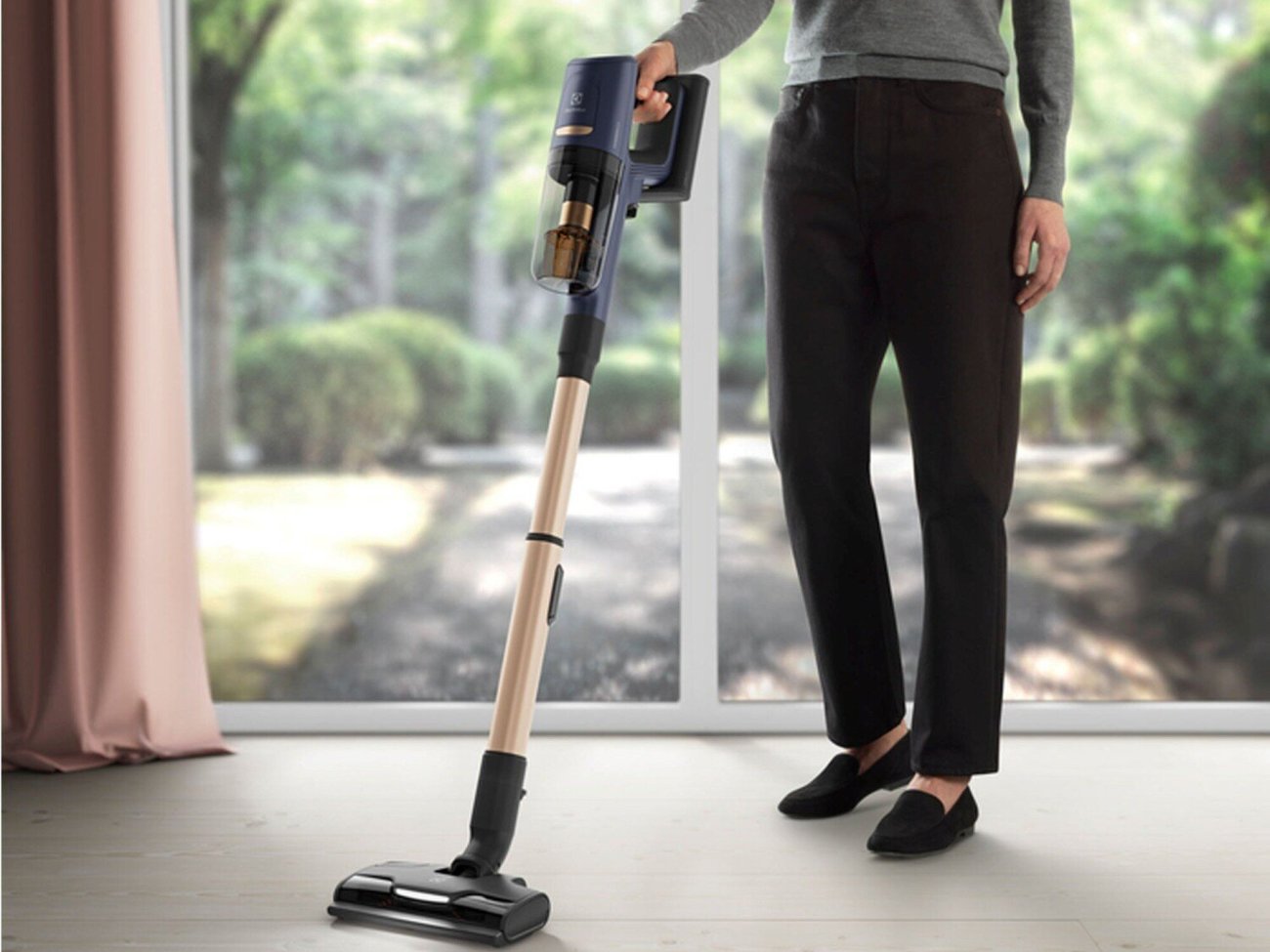 Czysta przestrzeń do nauki? Poznaj zalety odkurzacza bezprzewodowego Electrolux Power Hygenic 800