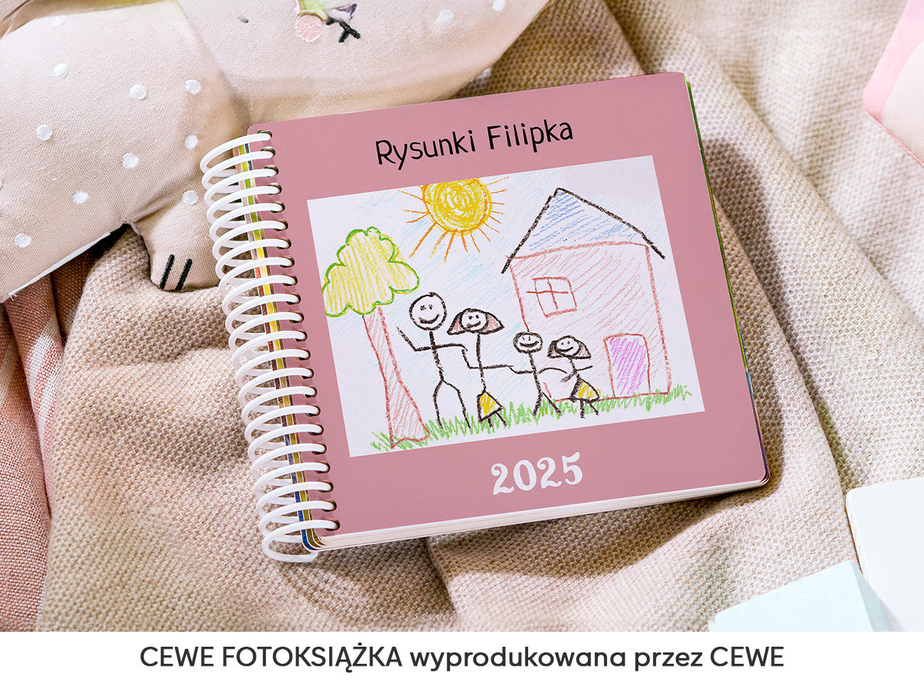 Twórczość dzieci w fotoksiążce – rysunki, wycinanki i pierwsze wiersze na kolorowych stronach