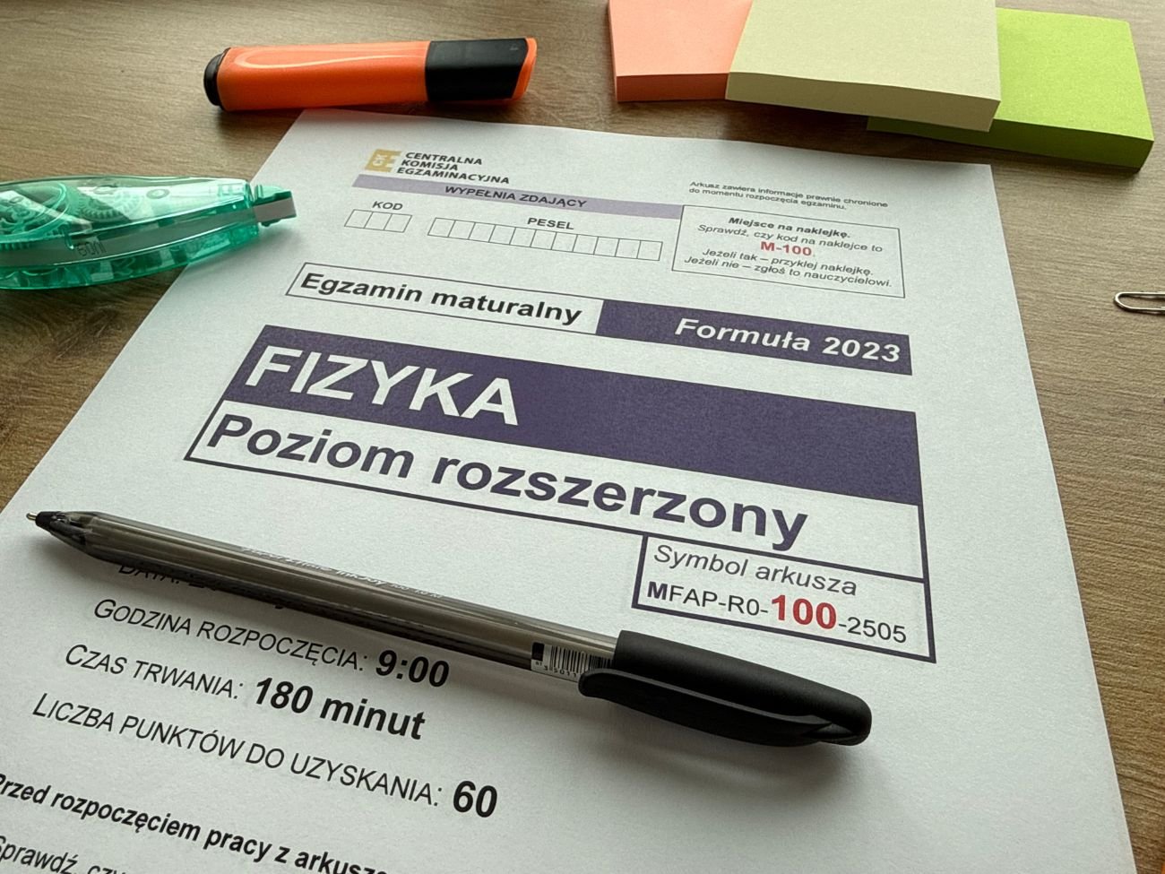 Matura z fizyki maj 2025 - poziom rozszerzony